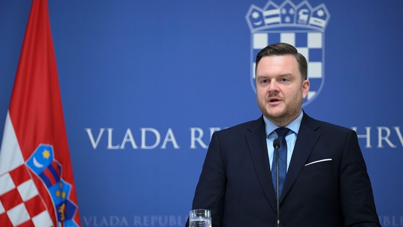 Primorac: Na inflaciju u ožujku utjecao i rast cijena usluga; Hrvatska po gospodarskom rastu u samom vrhu eurozone
